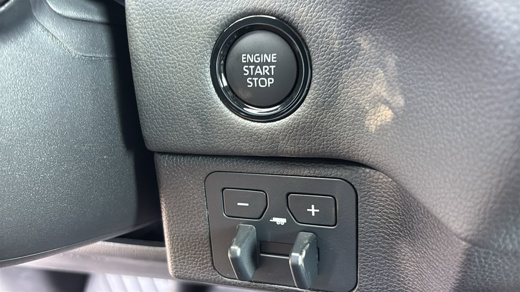 New 2026 Toyota Tundra Limited AWD/4WD image 15