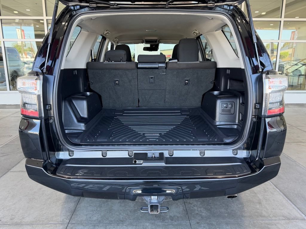 Used 2021 Toyota 4Runner SR5 AWD/4WD image 16