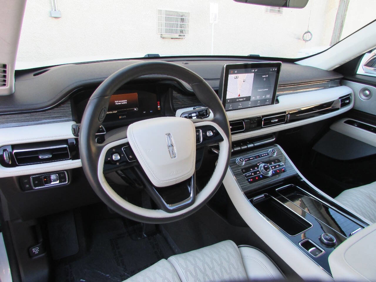 Used 2020 Lincoln Aviator Black Label Grand Touring w/ Class IV Trailer Tow Package image 34
