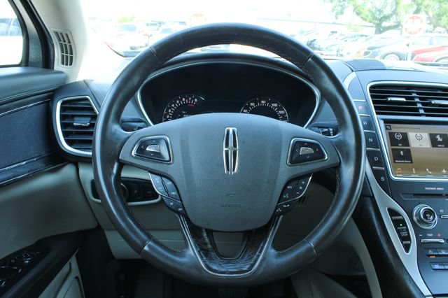 Used 2017 Lincoln MKX Reserve w/ Lincoln MKX Climate Package AWD/4WD image 25