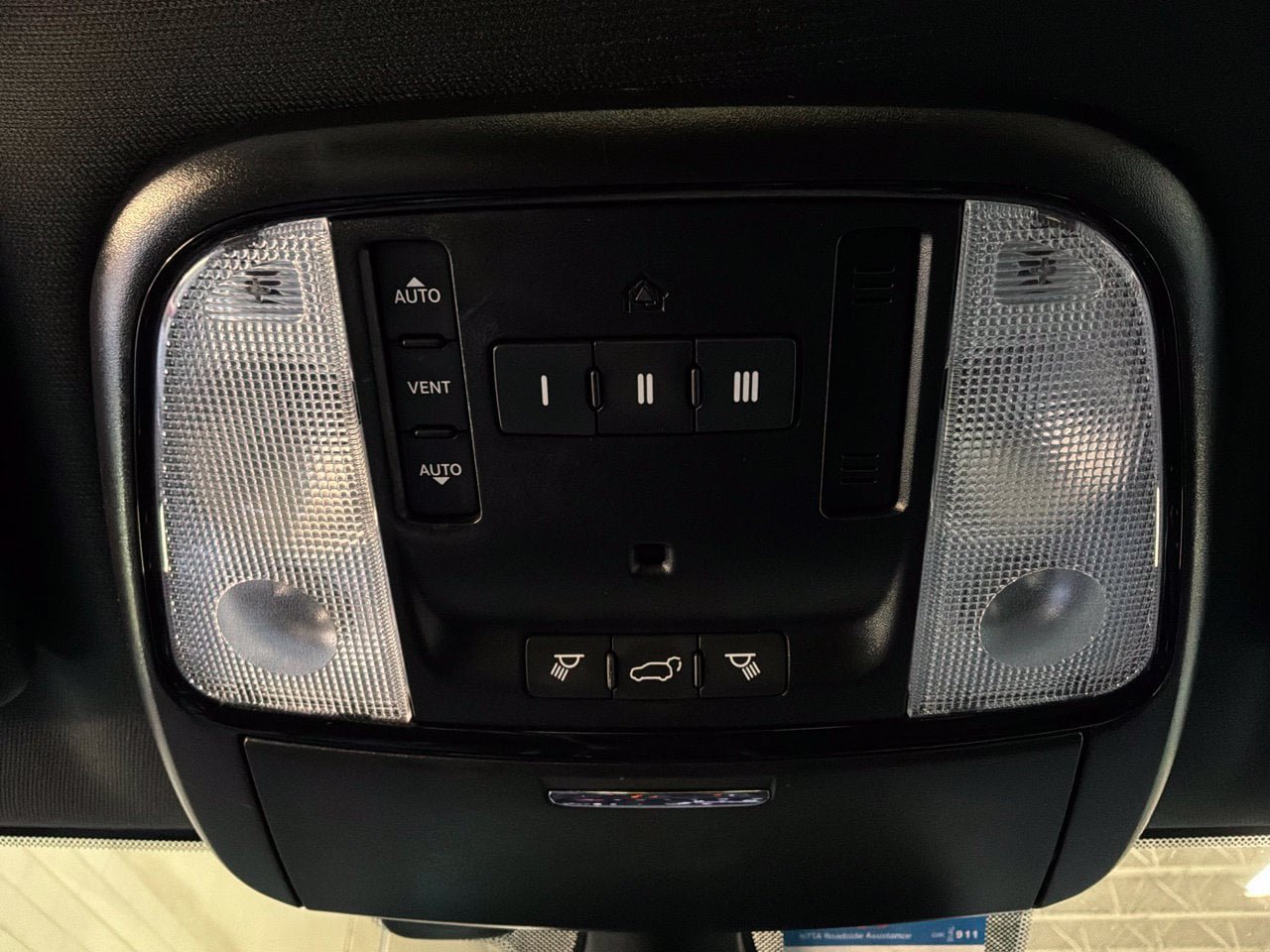 Used 2021 Dodge Durango R/T w/ Technology Group RWD image 23