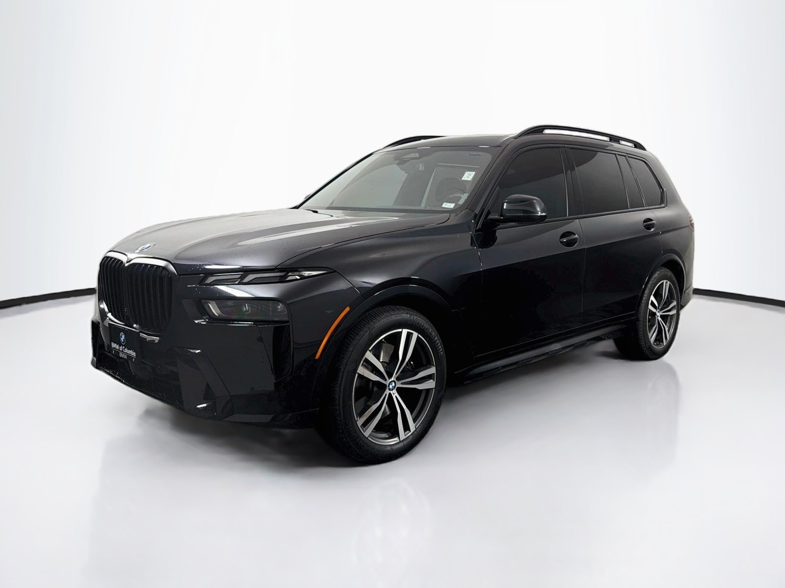 Certified 2024 BMW X7 xDrive40i w/ M Sport Package AWD/4WD image 3