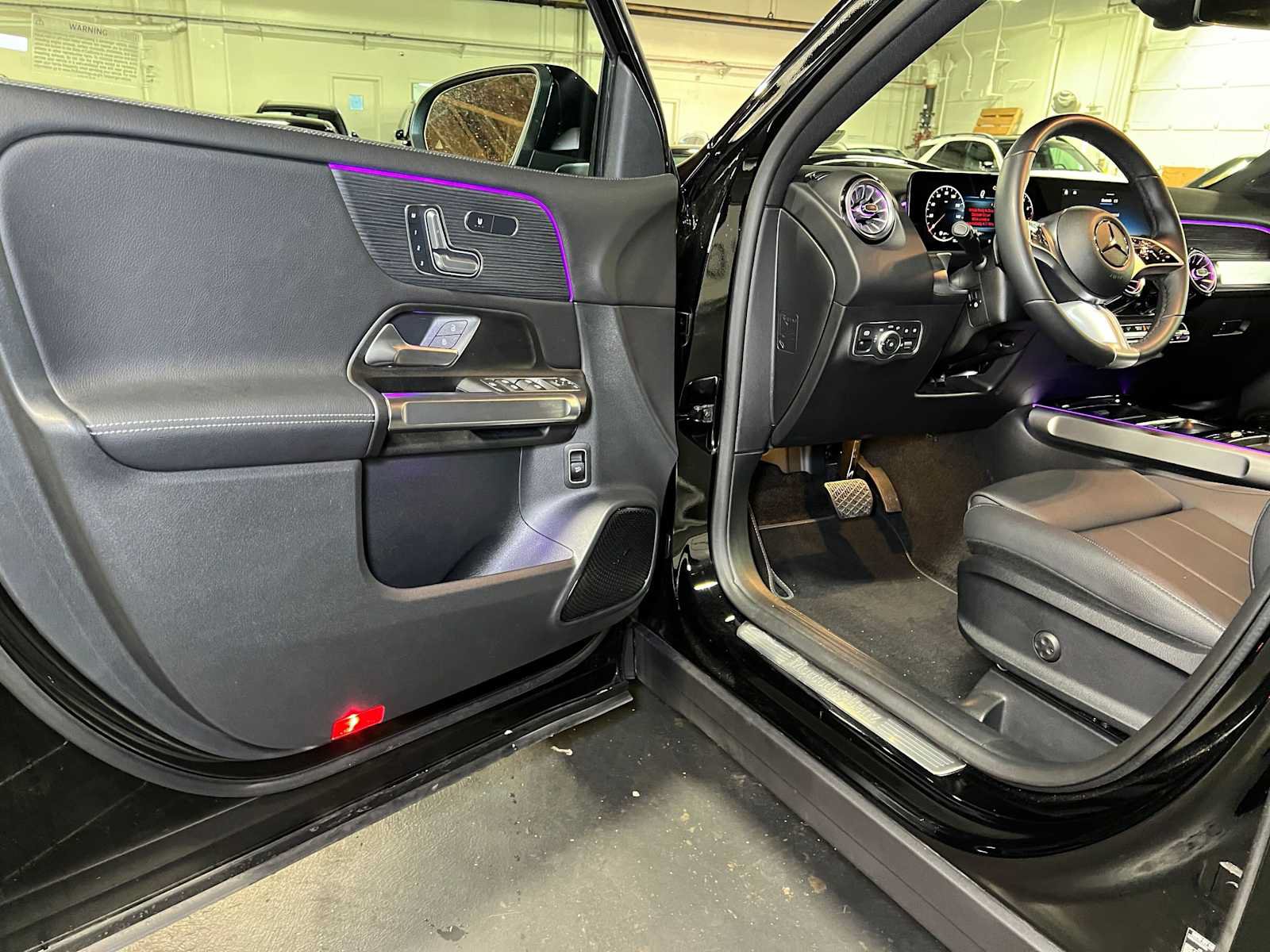 Certified 2026 Mercedes-Benz GLB 250 4MATIC image 21