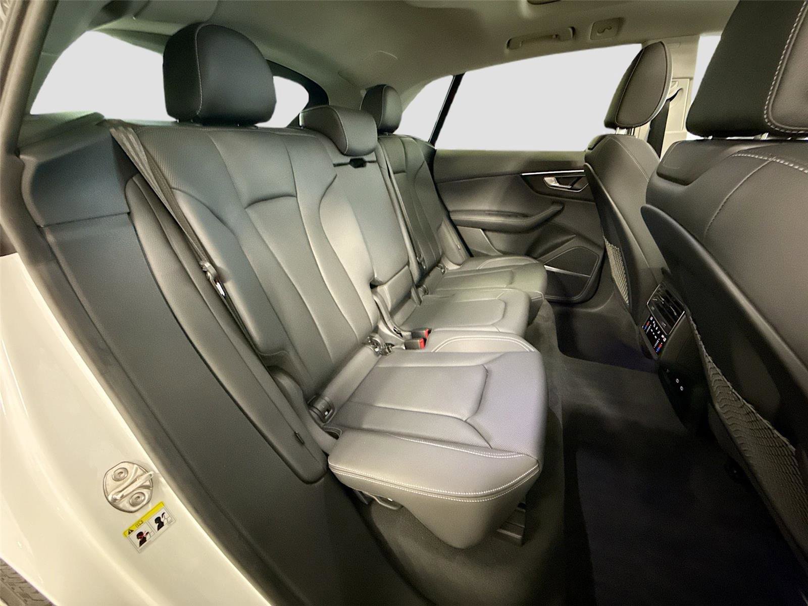 Certified 2023 Audi Q8 Premium Plus w/ Premium Plus Package image 29