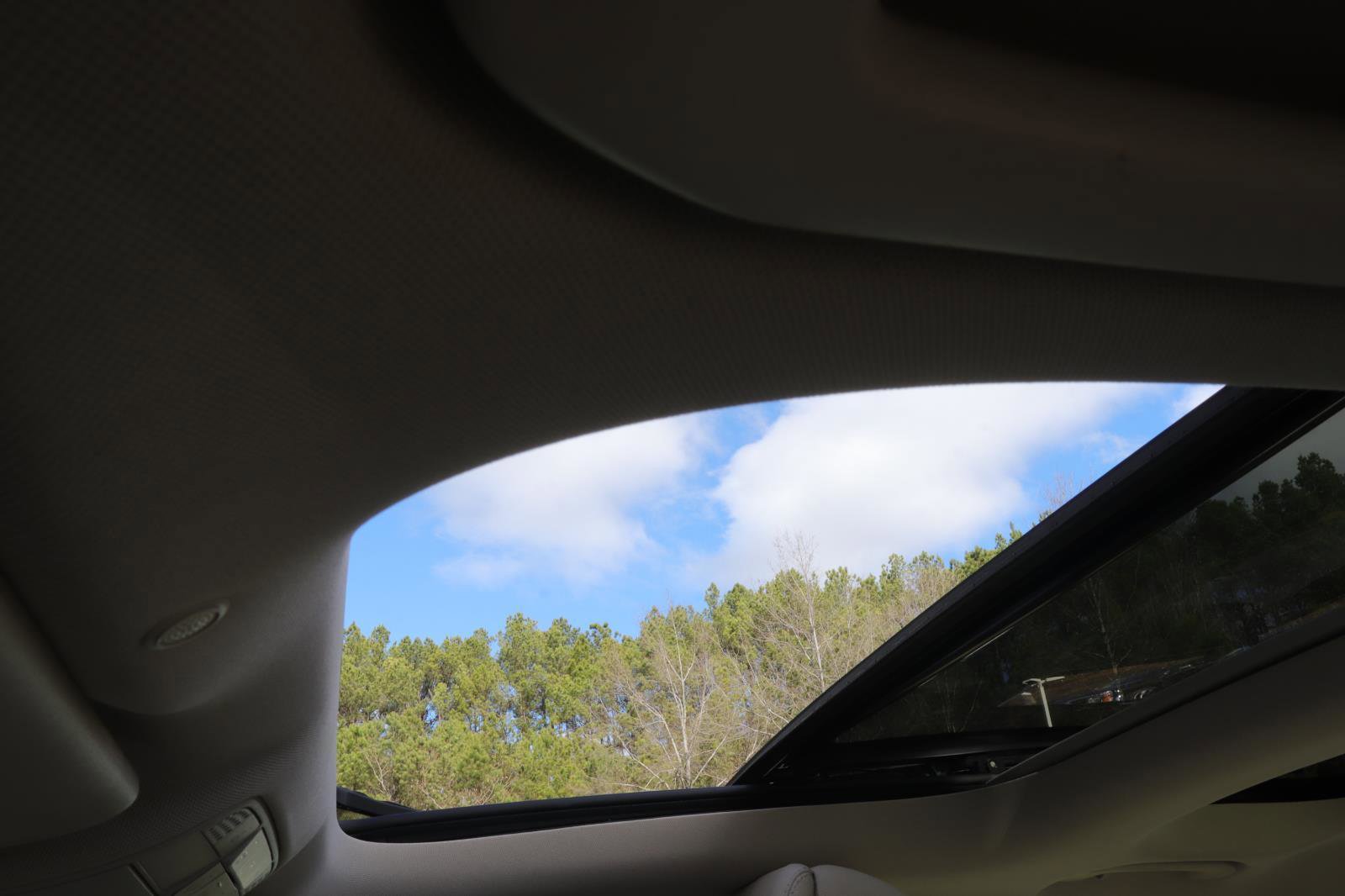 Used 2018 Mercedes-Benz E 300 image 21