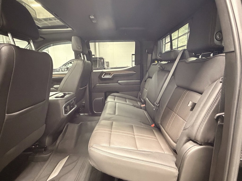 Used 2022 Chevrolet Silverado 1500 High Country w/ Z71 Off-Road Package image 20