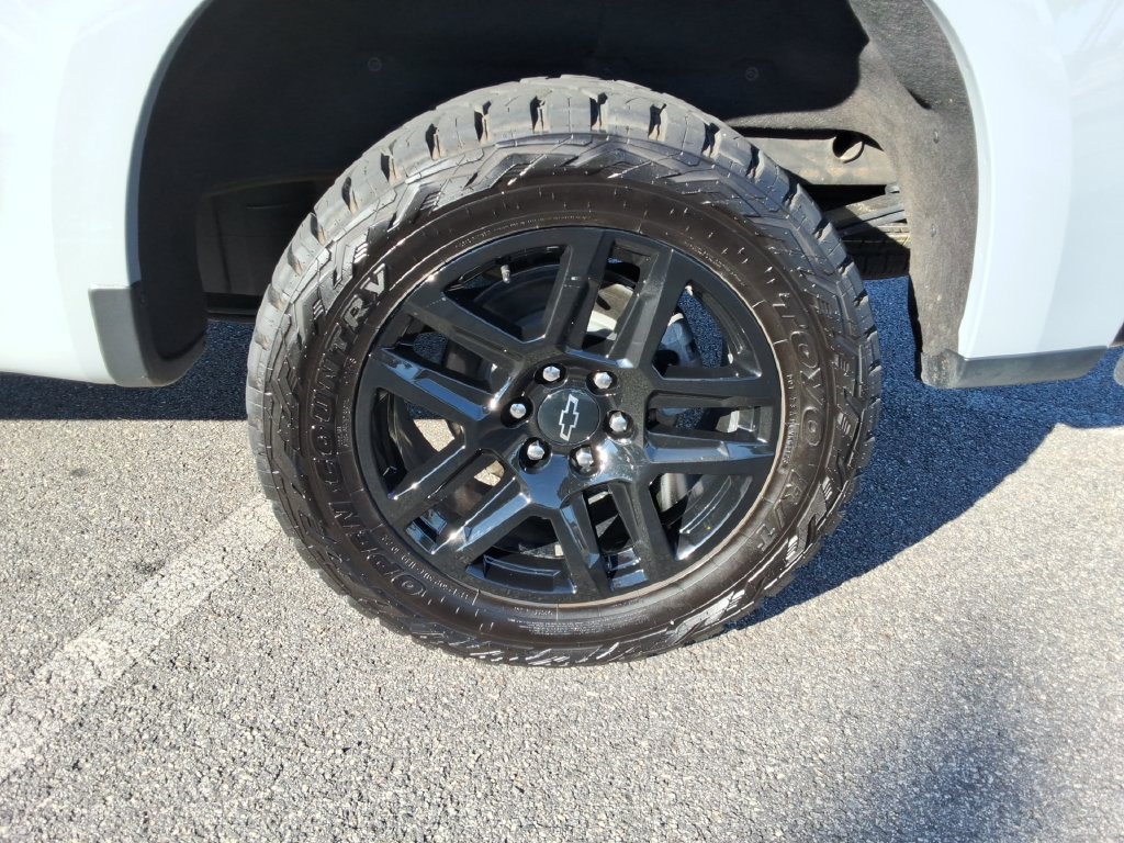 Certified 2024 Chevrolet Silverado 1500 RST w/ Convenience Package II AWD/4WD image 12