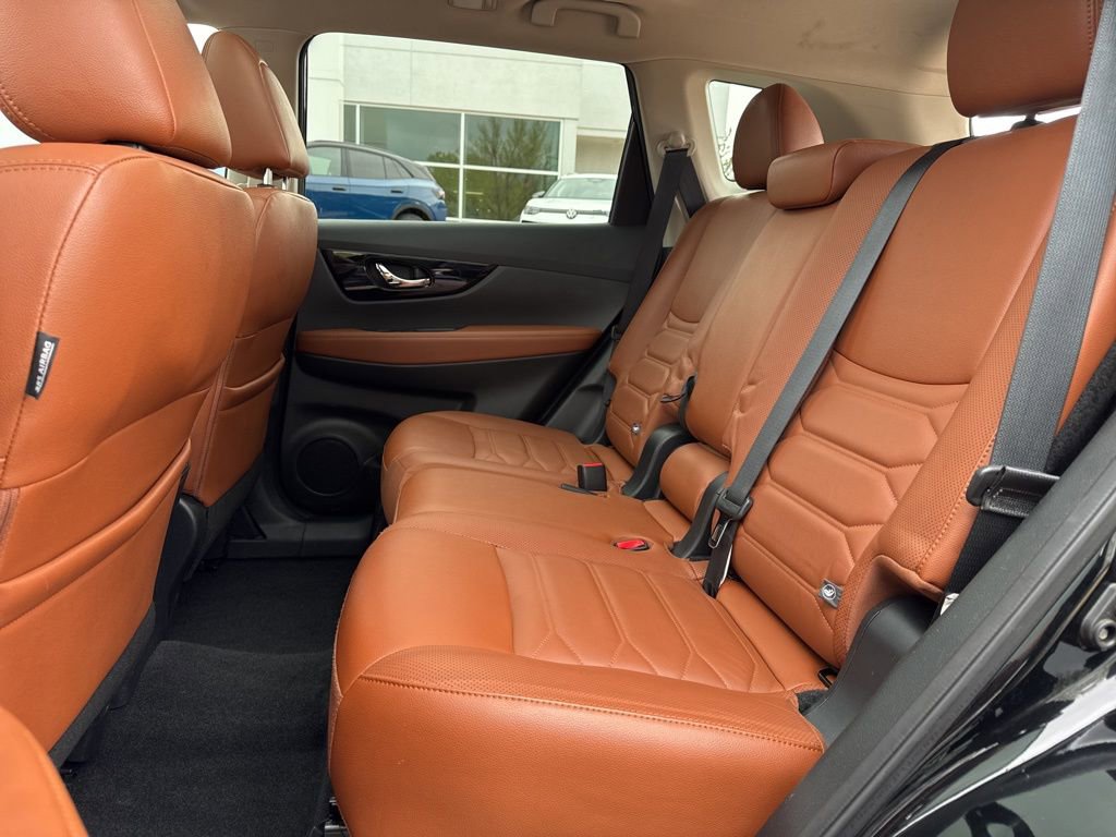 Used 2019 Nissan Rogue SL w/ Premium Package AWD/4WD image 24