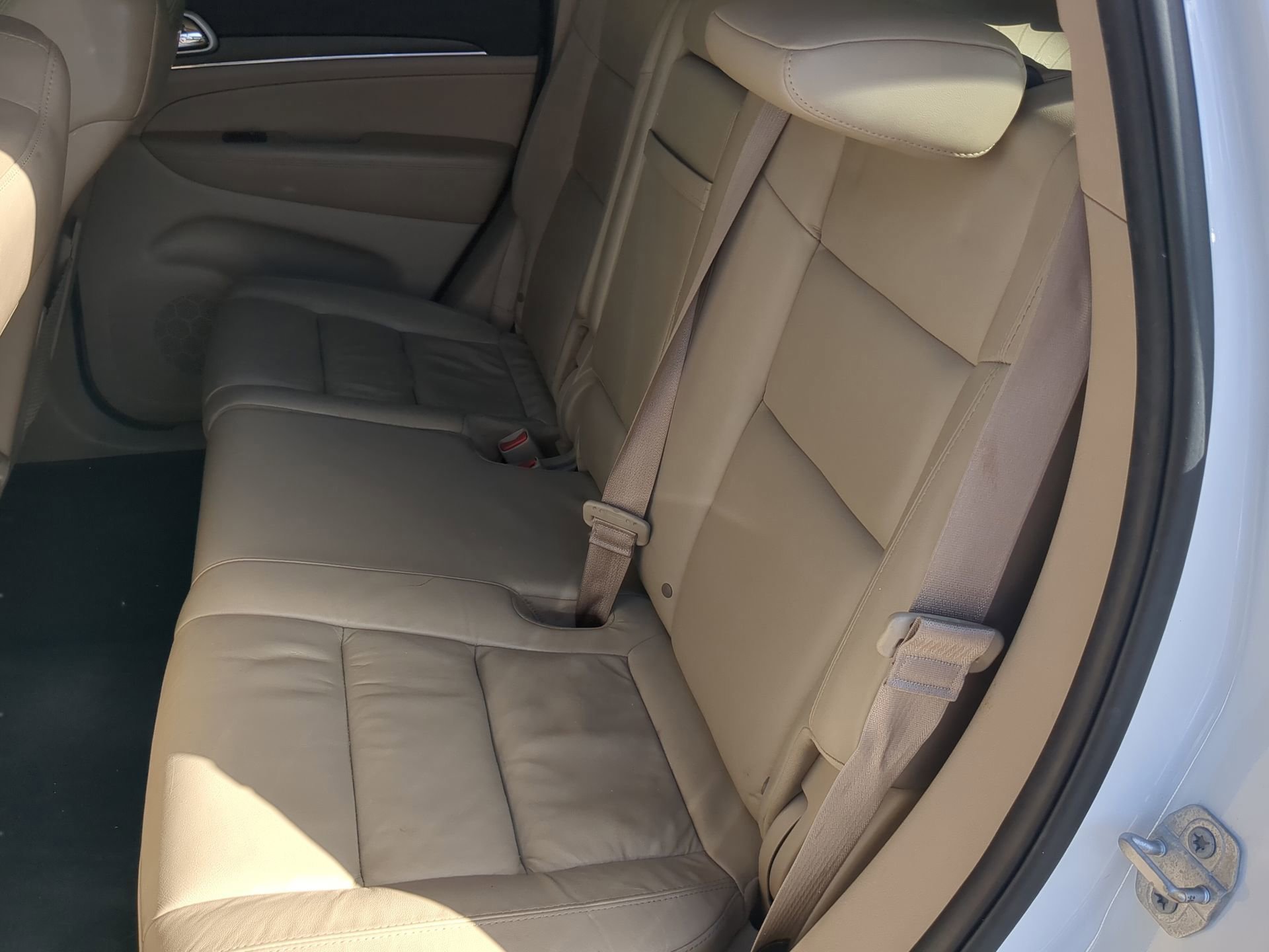 Used 2018 Jeep Grand Cherokee Limited image 46