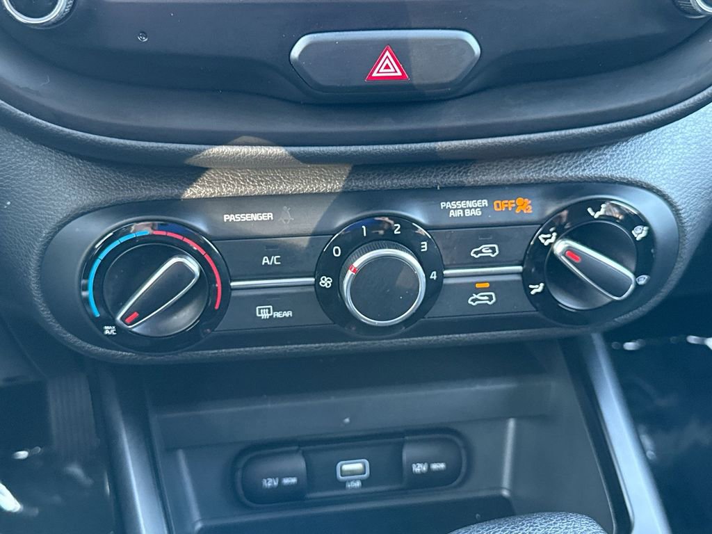 Used 2022 Kia Soul LX w/ Technology Package image 16