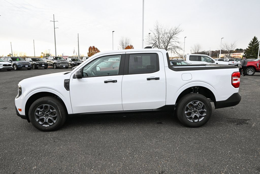 New 2025 Ford Maverick XLT image 8