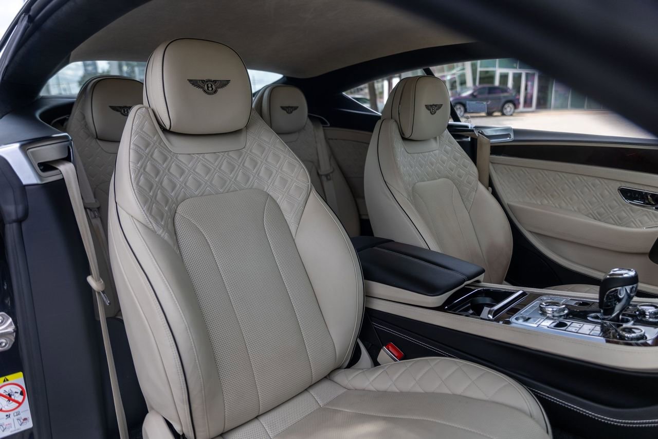 Used 2022 Bentley Continental GT AWD/4WD image 49