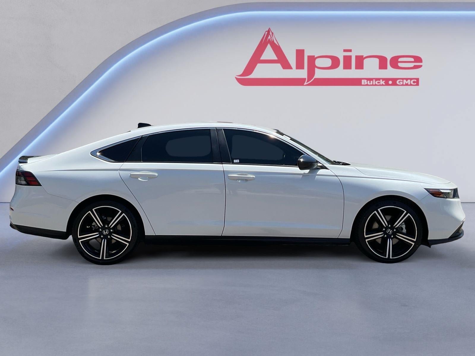 Used 2023 Honda Accord Sport image 6