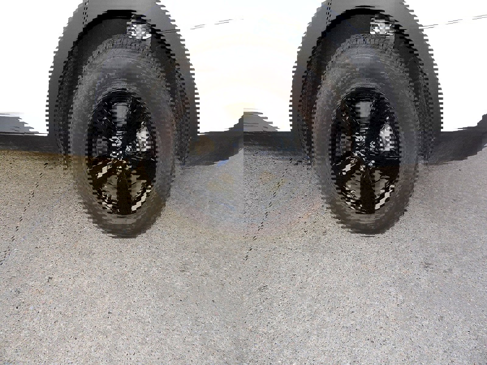 New 2025 Kia Sorento LX image 9