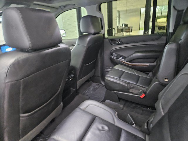 Used 2019 Chevrolet Suburban LT w/ LT Signature Package AWD/4WD image 9