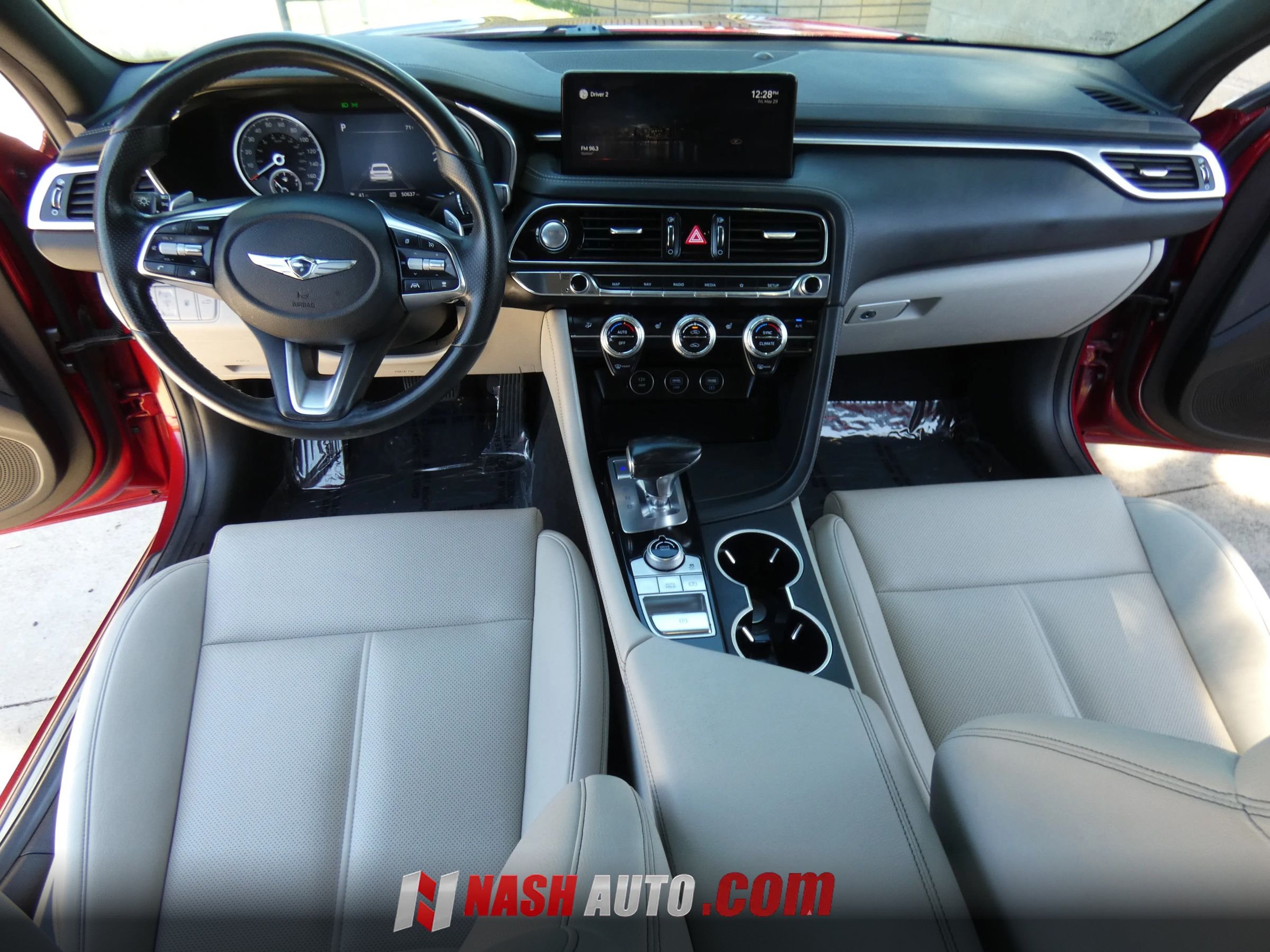 Used 2022 Genesis G70 2.0T RWD image 21
