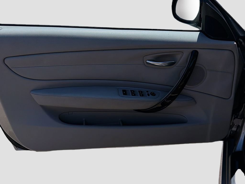 Used 2011 BMW 128i Convertible image 20