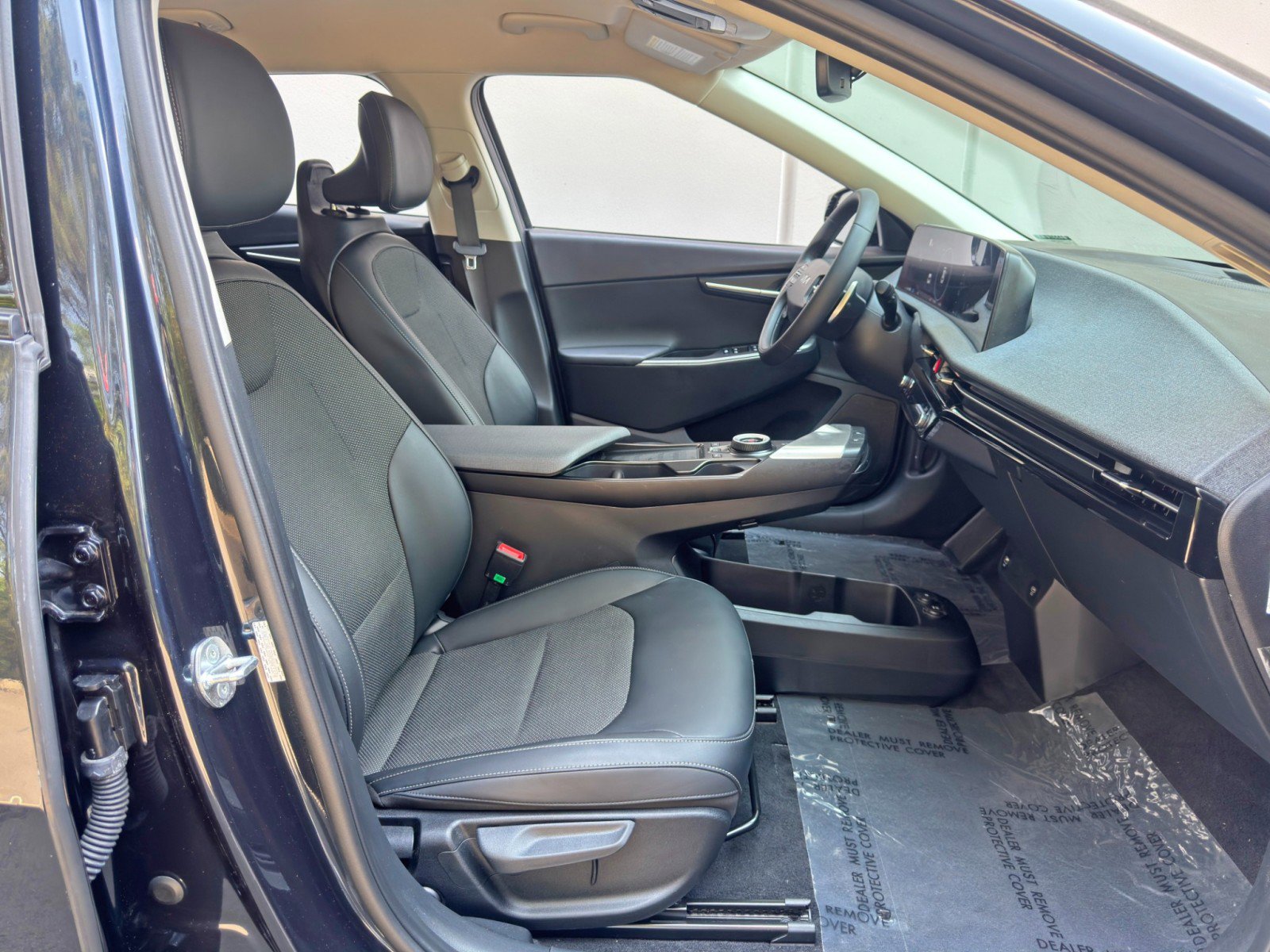 Used 2022 Kia EV6 Light RWD image 14