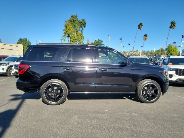 Certified 2024 Ford Expedition Limited AWD/4WD image 36