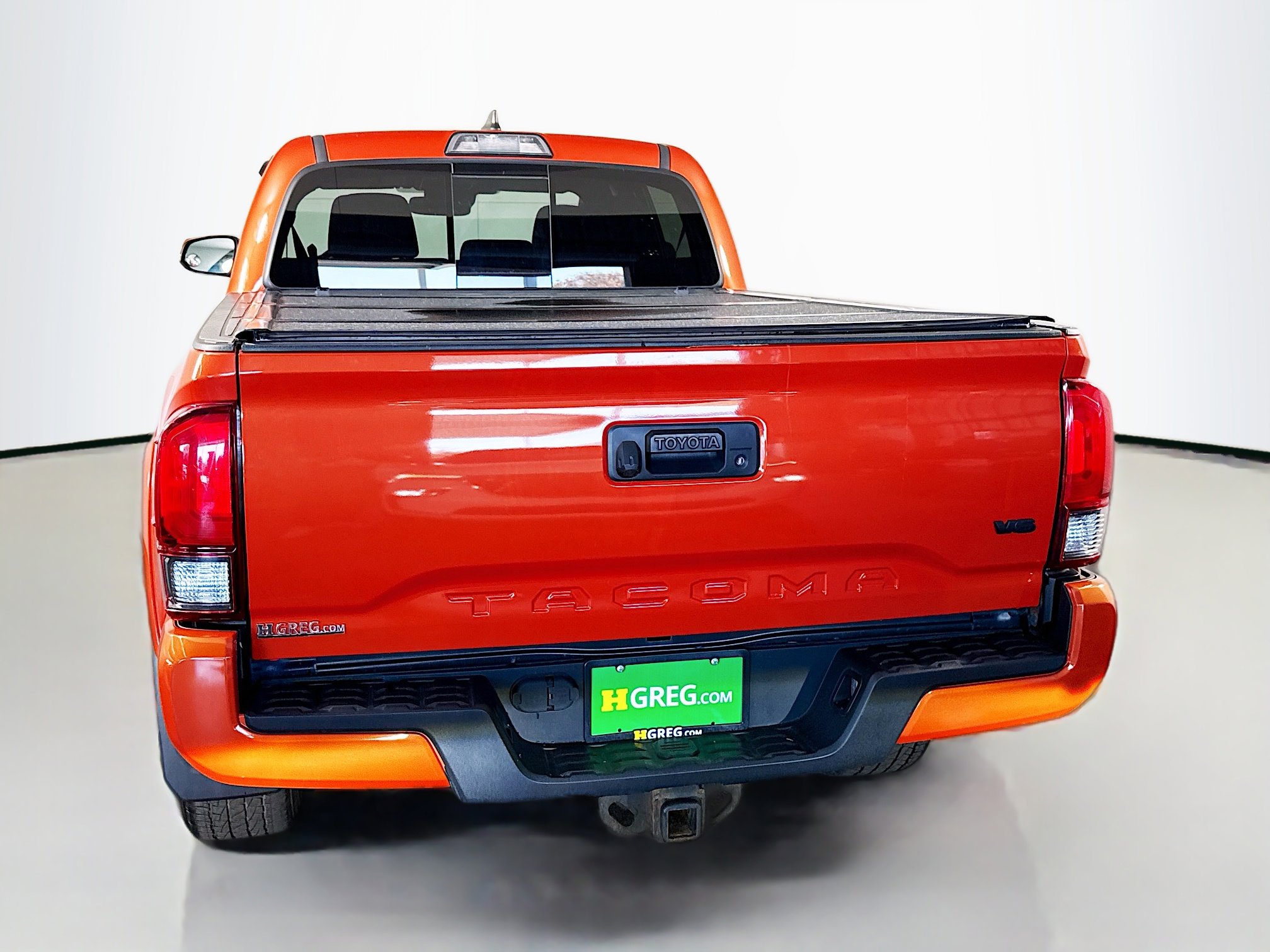 Used 2018 Toyota Tacoma SR5 image 8