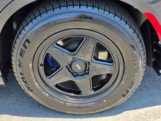 Used 2015 Chrysler 300 Limited w/ Driver Convenience Group RWD image 15