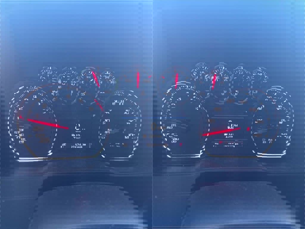 Used 2021 Chevrolet Silverado 1500 LT image 11