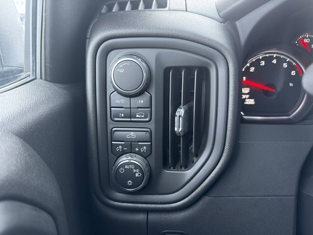 Used 2022 Chevrolet Silverado 1500 Custom image 22