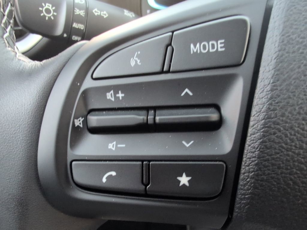 New 2026 Hyundai Venue SEL image 19