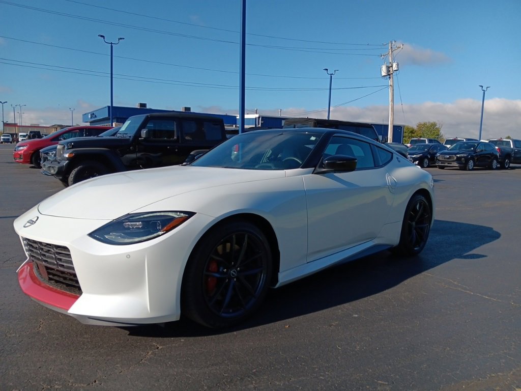 Used 2024 Nissan Z Performance w/ Floor Mat Package image 3