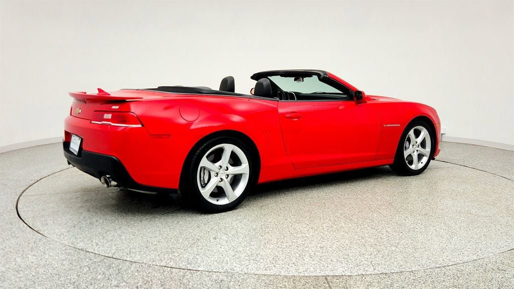 Used 2015 Chevrolet Camaro SS RWD image 5