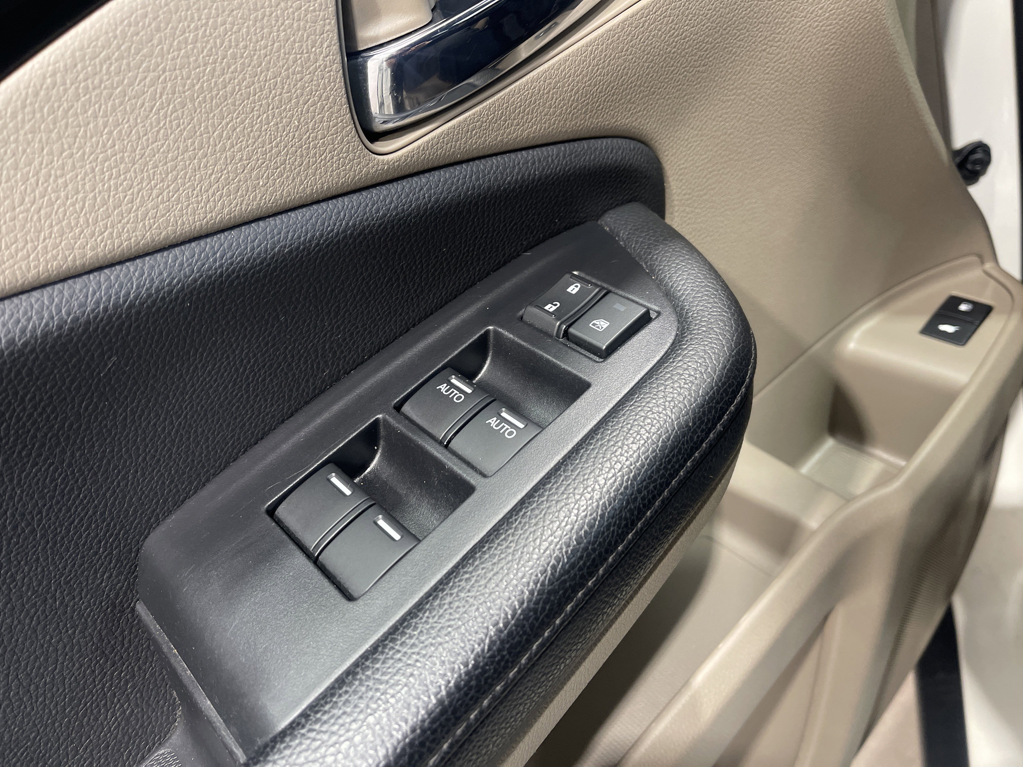 Certified 2019 Honda Pilot Touring image 23