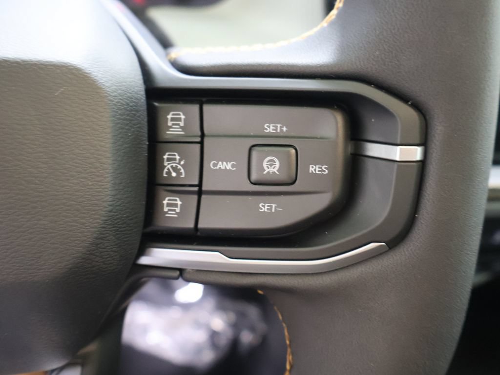 New 2026 Jeep Cherokee Overland AWD/4WD image 24