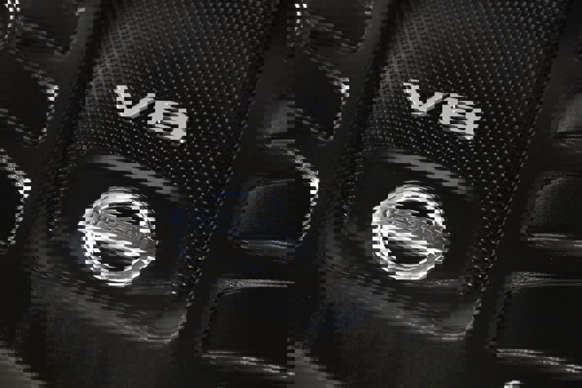 Used 2024 Nissan Armada SL w/ Captain's Chairs Package image 20