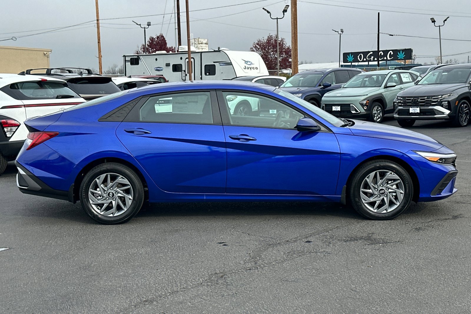 New 2026 Hyundai Elantra Blue FWD image 3