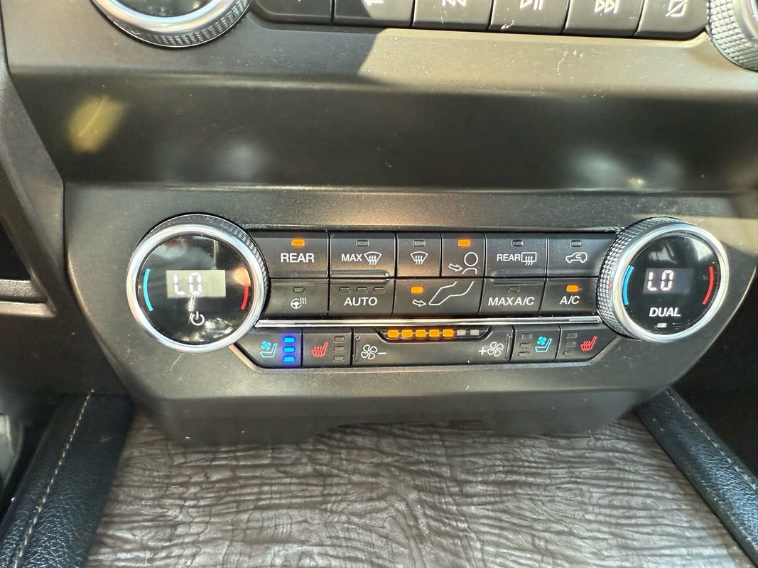 Used 2019 Ford Expedition Max Limited image 19