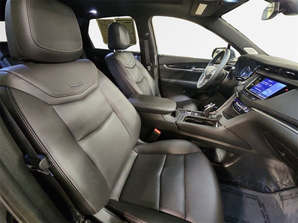 Used 2025 Cadillac XT5 Premium Luxury image 26