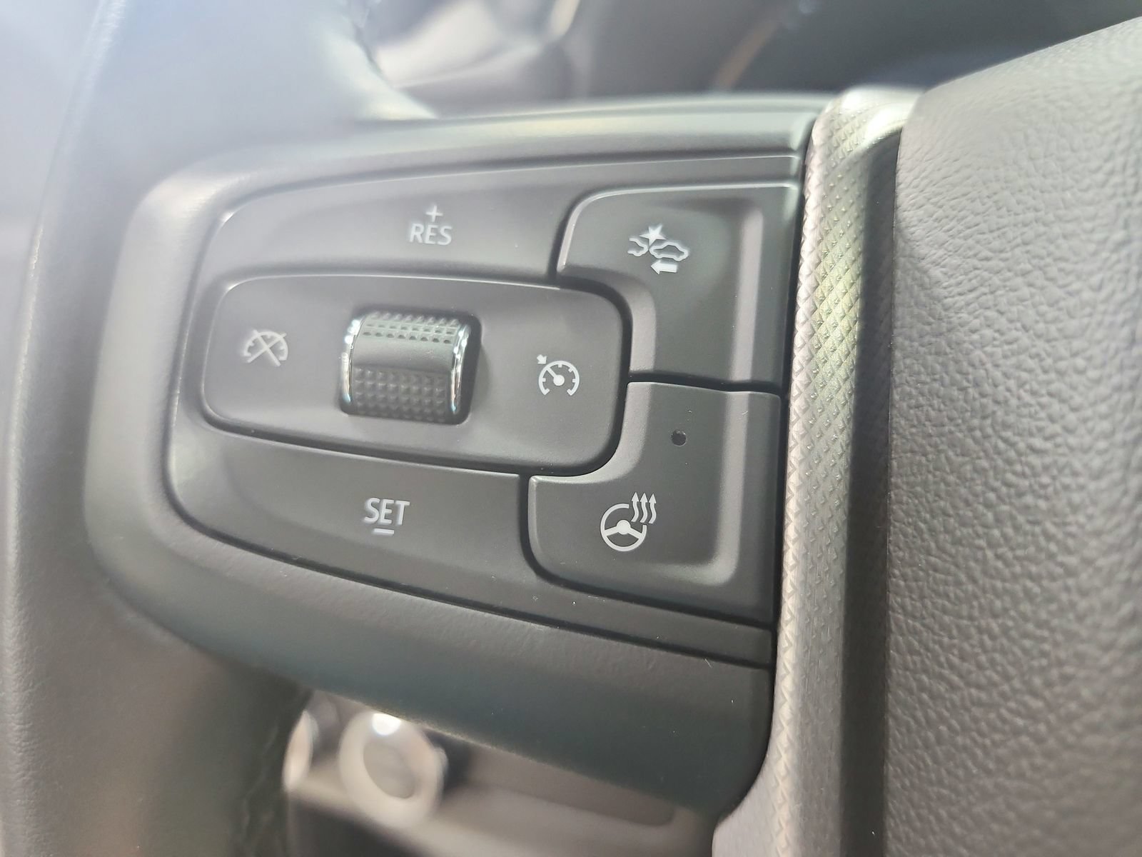 Used 2023 GMC Yukon XL Denali RWD image 27