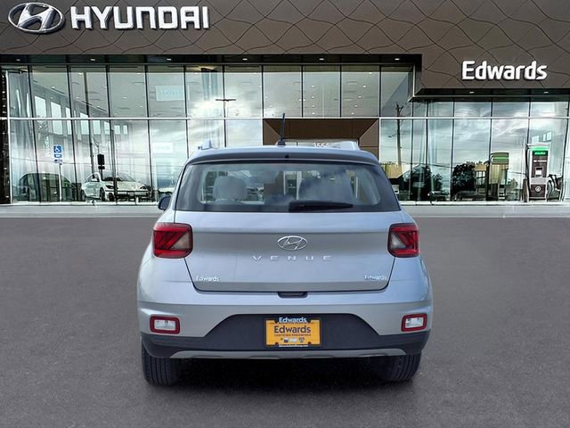 Used 2025 Hyundai Venue SEL image 6