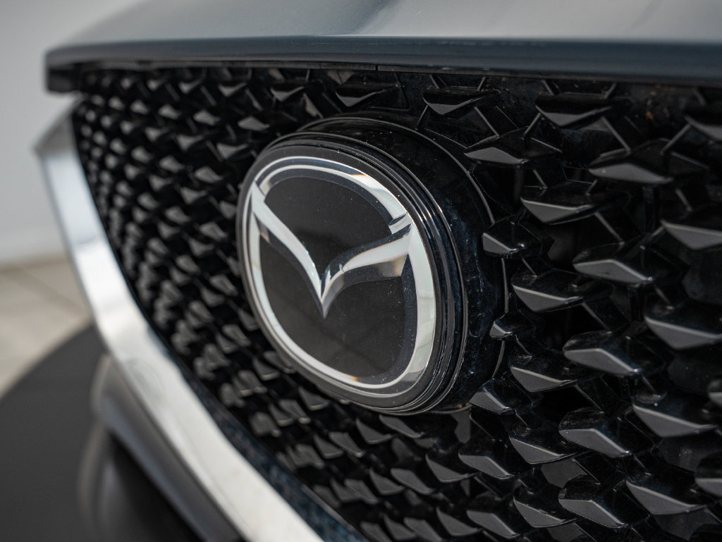 Used 2024 MAZDA CX-30 AWD 2.5 S w/ Preferred Package image 3