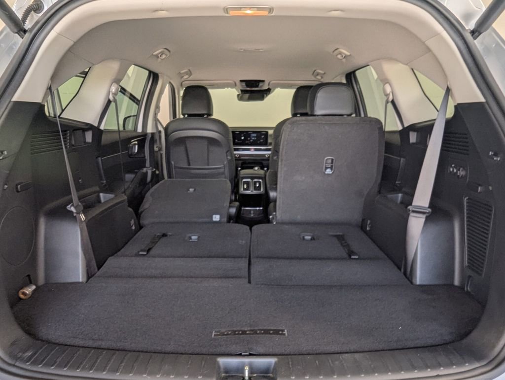 Used 2025 Kia Sorento EX image 25