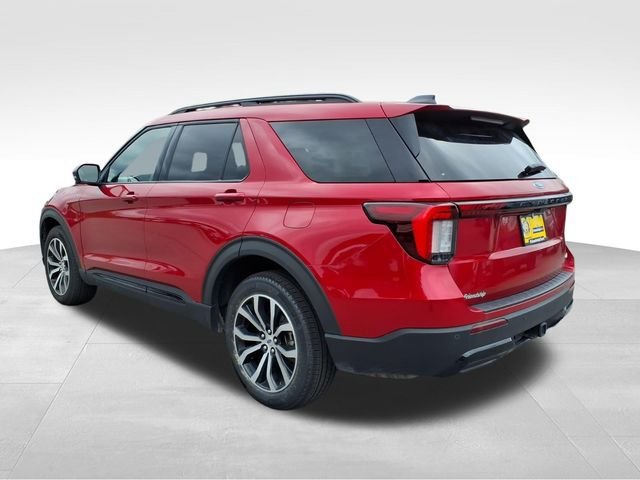 Used 2025 Ford Explorer ST-Line AWD/4WD image 8