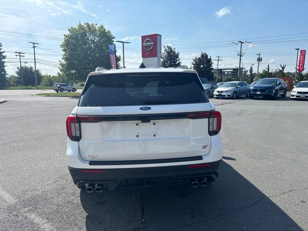 Used 2025 Ford Explorer ST w/ Sun And Sound Package AWD/4WD image 6