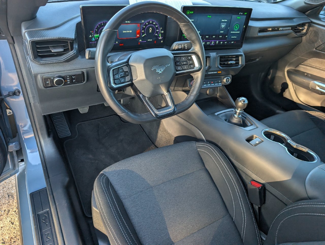 Used 2025 Ford Mustang GT RWD image 9