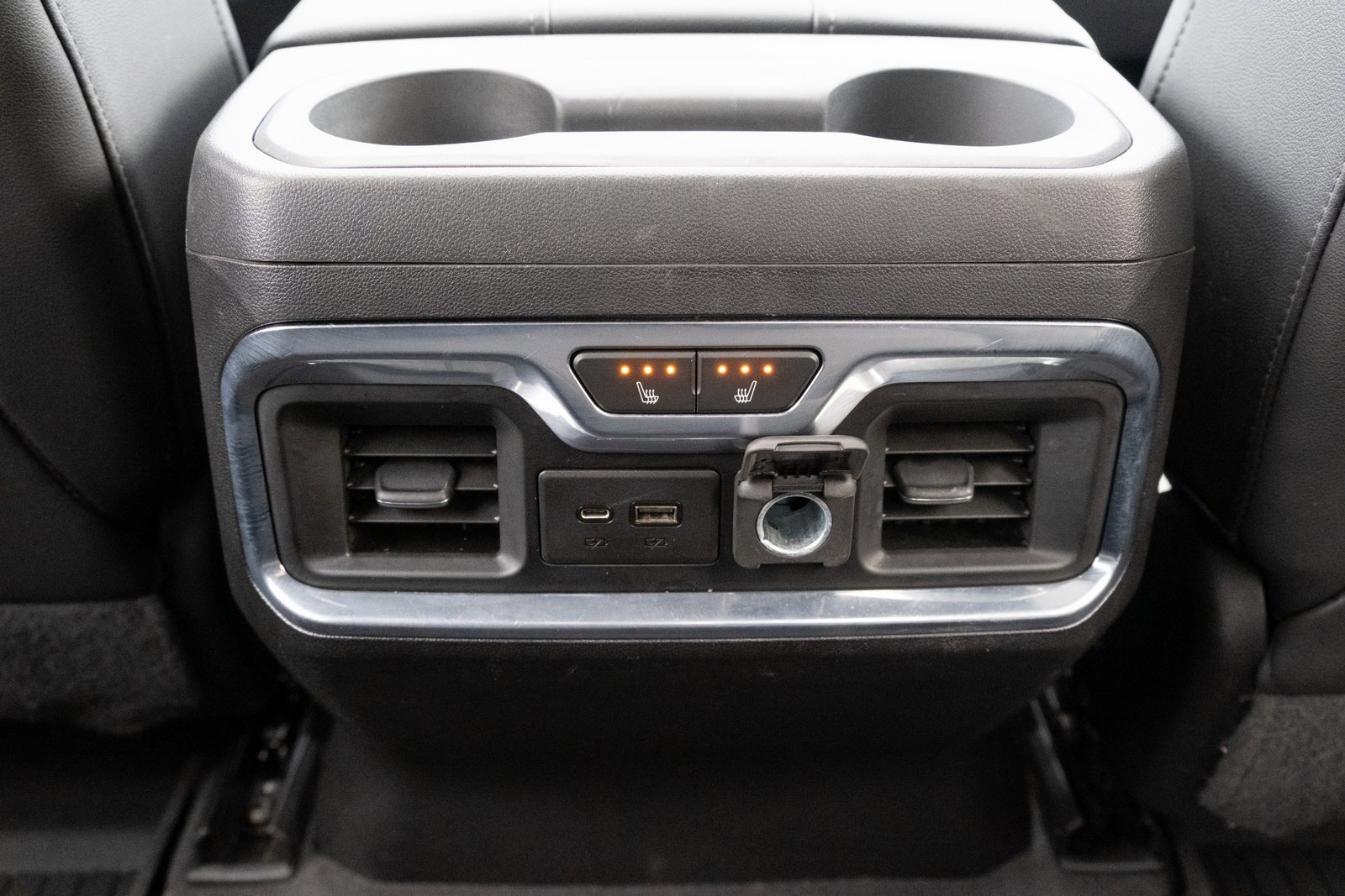 Used 2020 Chevrolet Silverado 3500 LTZ w/ LTZ Premium Package image 21