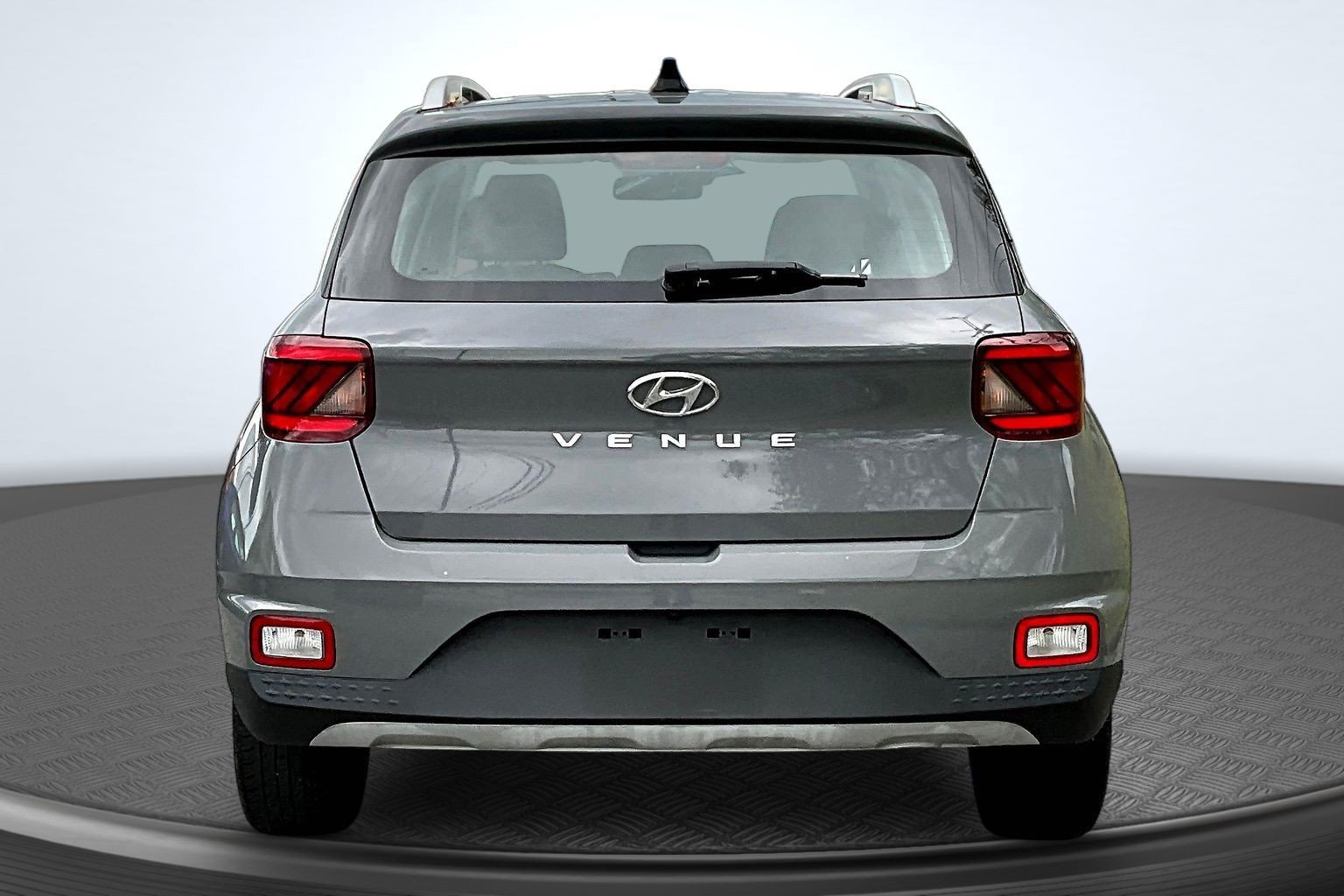 Used 2021 Hyundai Venue SEL w/ Cargo Package FWD image 5