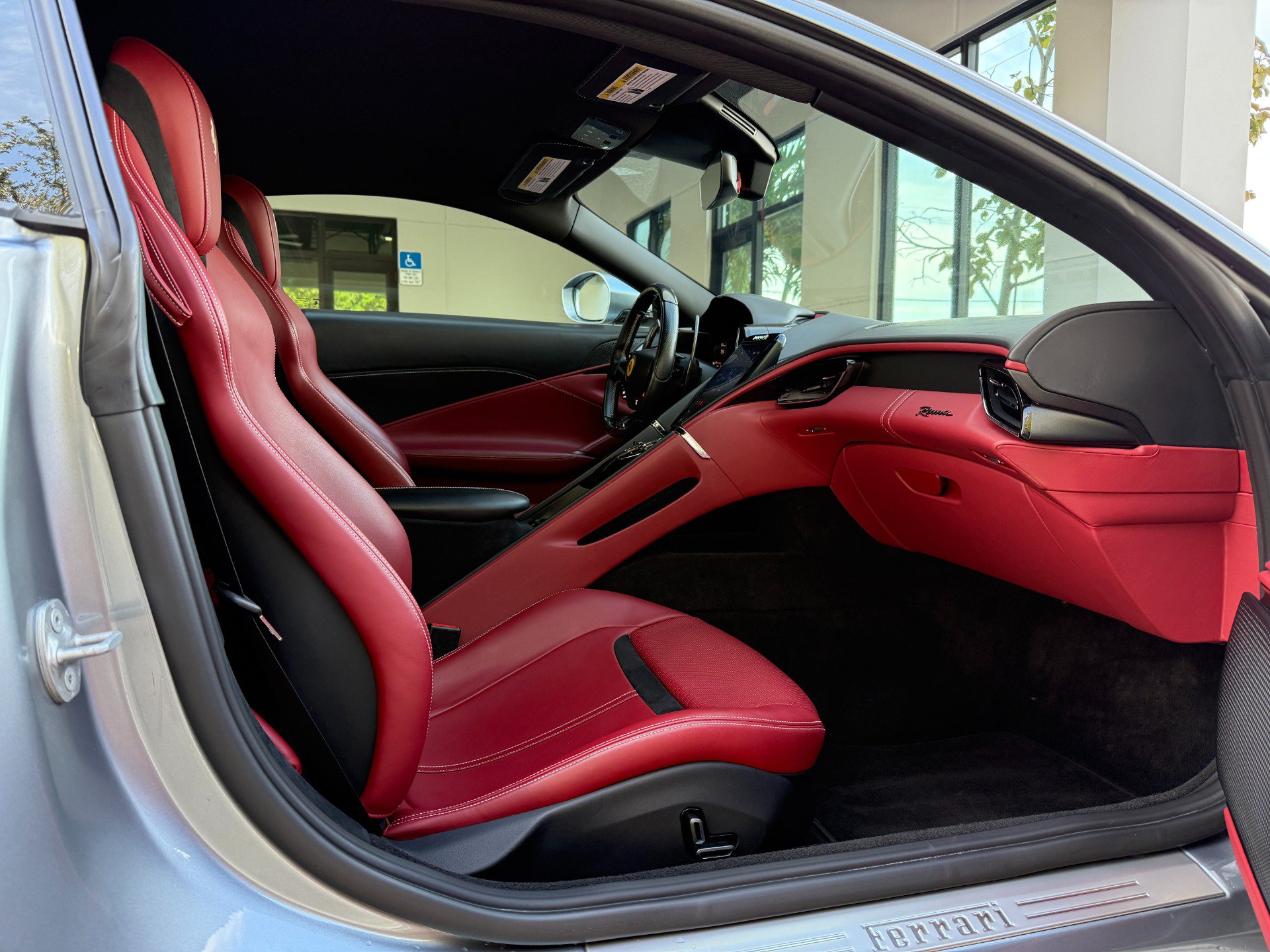 Used 2021 Ferrari Roma RWD image 29