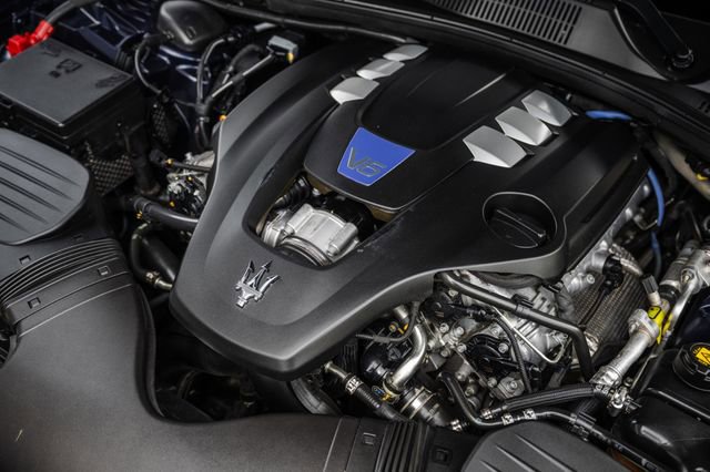 Used 2019 Maserati Quattroporte S Q4 AWD/4WD image 85