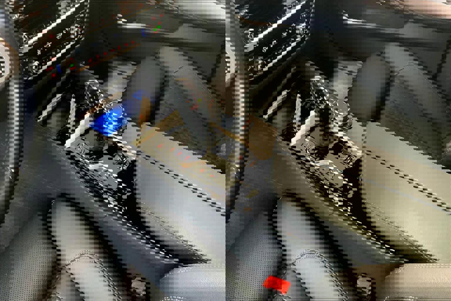 Certified 2023 BMW 530e xDrive w/ Premium Package image 16