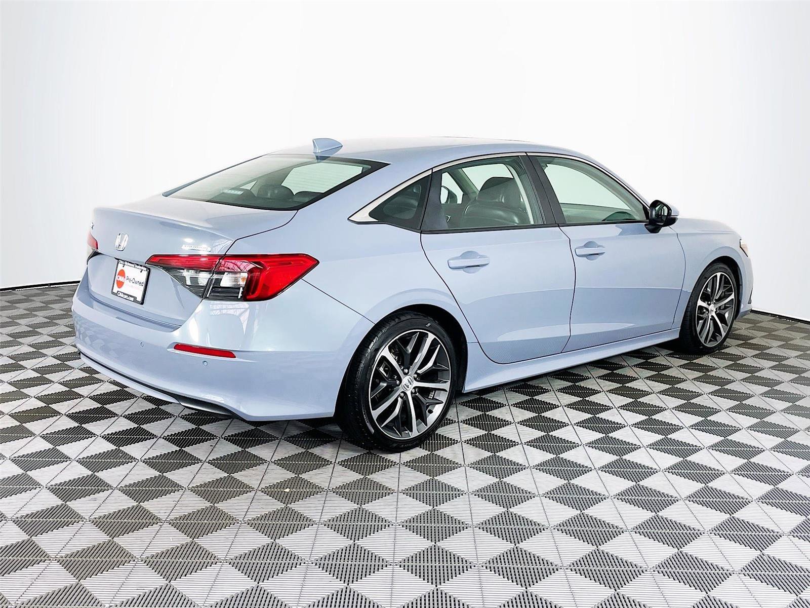 Used 2024 Honda Civic Touring image 11