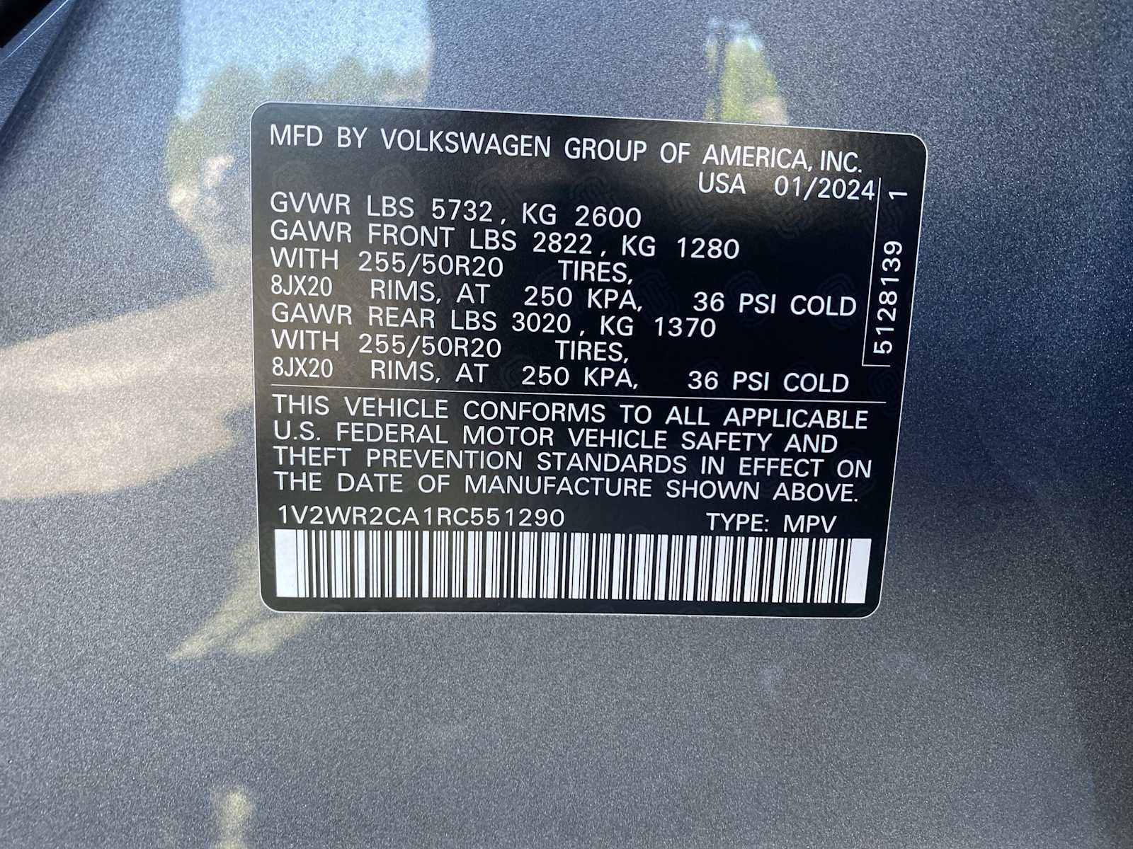 Used 2024 Volkswagen Atlas SE w/ Black Wheel Package image 31